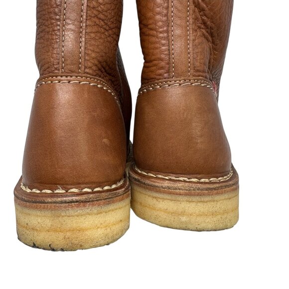 Stylish Brown Winter Boots for Women - Picture 10 of 16